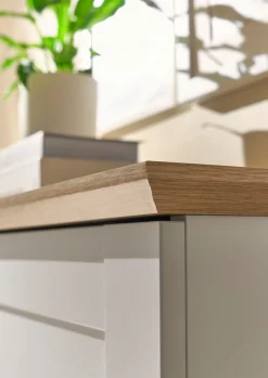 OTTO home Lowboard »Brest, TV-Unterschrank, Kommode, TV-Schrank im Landhausstil« schwarze Metallgriffe, ausreichend Stauraum, 204 cm breit