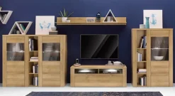 OTTO home Lowboard »Larona, zeitloses TV Board mit 1 Klappe und 2 offenen Fächern« Breite 140 cm, Fernsehbank, viel Stauraum, dekorative Rahmenoptik