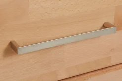 OTTO home Lowboard »Logo,160cm breit,42 cm tief, Fronten Massivholz, Kabeldurchführung« Korpus Holzwerkstoff,62 cm hoch, 5 Fächer, Metallgriffe