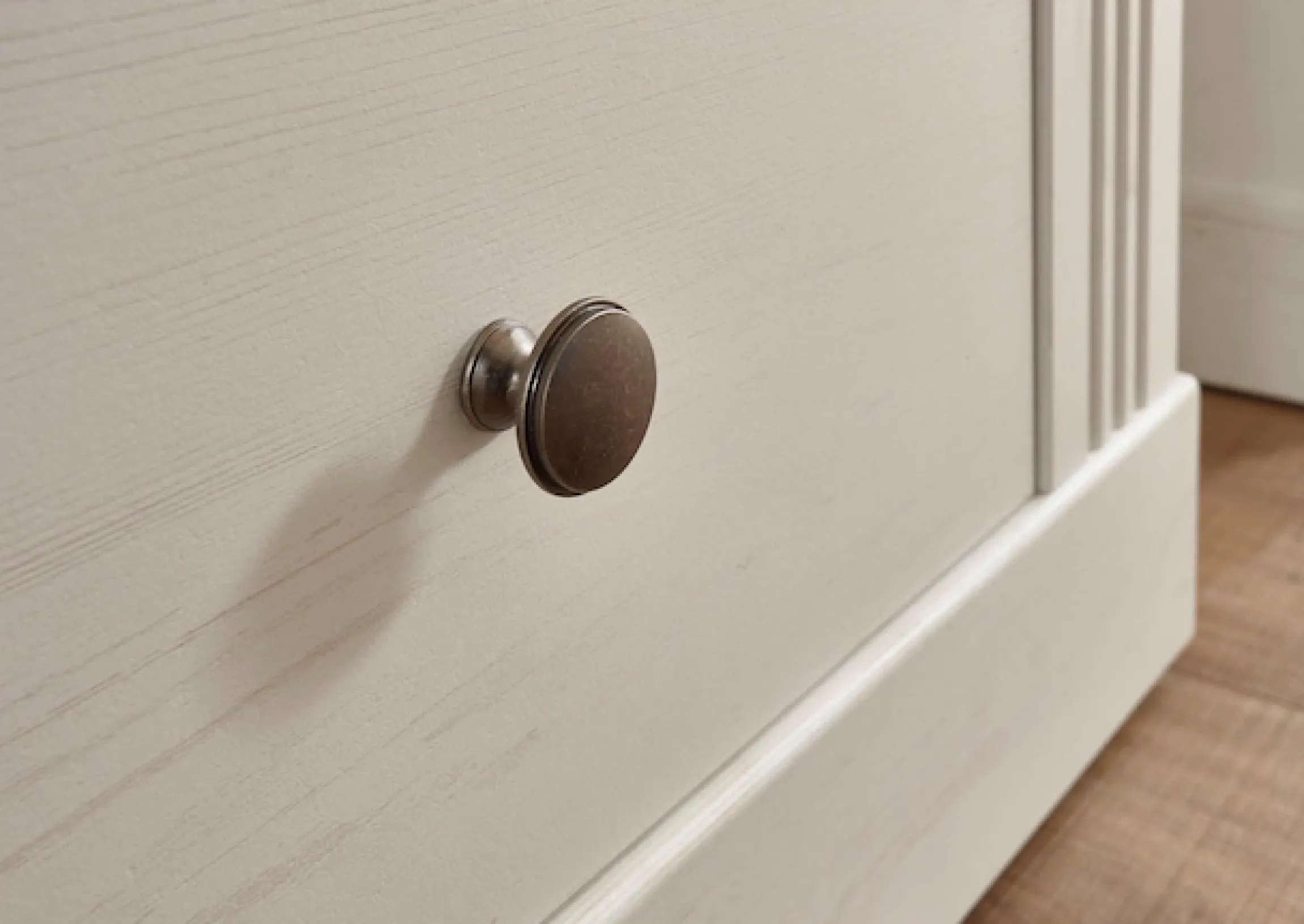 OTTO home Lowboard »Westminster, TV-Unterteil im Landhausstil, Kommode, TV-Schrank« Metallgriffe, viel Stauraum, in 2 Farben & drei Größen erhältlich