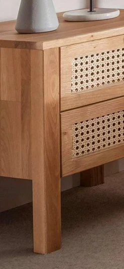OTTO home Nachtkonsole »Hällevik Nachtkonsole, Nachtkommode in hochwertiger Verarbeitung« 1 Stk. tlg. Massivholz, Skandinavisches Design,Robust, stabil, FSC zertifiziert