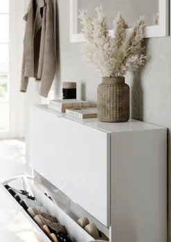 OTTO home Schuhschrank »SMILE Breite 104 cm, 2 Klappen, komplett Weiß Hochglanz lackiert,« Schuhkipper hängend o. stehend montierbar, 4 Fächer, Metallgriffe