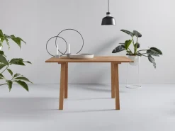 OTTO products Esstisch »Alessja« Breite 130 oder 150 cm, Eiche Massivholz mit veganem Bio-Öl behandelt