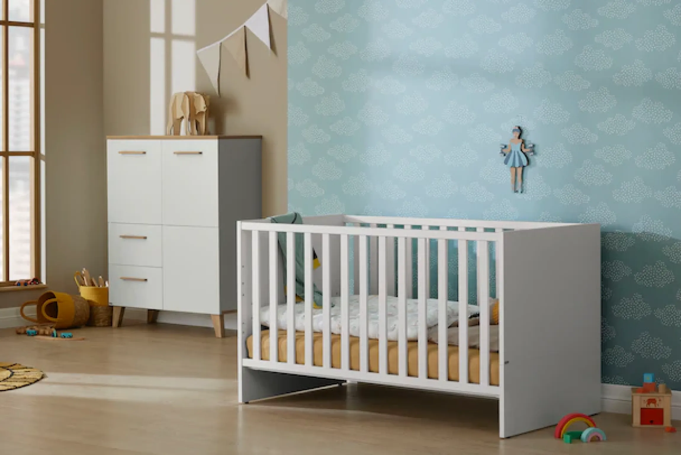 PAIDI Babybett »LITTLE SNU 70x140cm in Beige oder Weiß, umbaubares Kinderbett« Gitterbett 4-fach höhenverstellbar, entnehmbare Sprossen, Juniorbett