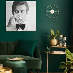 queence Acrylglasbild »Roger Moore« Film | Filmfiguren | Filmszene | Foto | Mann | Portrait | Schwarz-Weiß | Stars Fine Art-Print in Galeriequalität