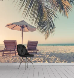 queence Fototapete »Strandliegen am Meer« Meer | Motiv | Strand | bedruckt | natürlich | realistisch glatt Wandpaneele, selbstklebend, Tapete, Sticker, Wanddeko, XXL-Fotomotiv
