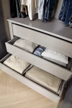 rauch Drehtürenschrank »Kleiderschrank Schrank Garderobe Wäscheschrank PURISMA Glasfront« in den Breiten 151/201/251/301 cm, inkl. SOFT-CLOSE-FUNKTION,schlichte Eleganz, mit umfangreicher Innenausstattung MADE IN GERMANY