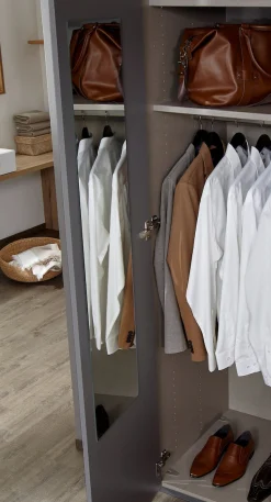 rauch Drehtürenschrank »Kleiderschrank Schrank Garderobe Wäscheschrank SKAT MERIDIAN« Breiten 151/201/251/301, Höhen 223/235 cm, inkl. SOFT-CLOSE-FUNKTION,mit Schubladeneinsatz, Wäscheeinteilung, Innenspiegel MADE IN GERMANY