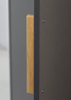 rauch Drehtürenschrank »Kleiderschrank Schrank Garderobe SHINJO Breiten 93/140/187 cm« in 3 verschiedenen Ausstattungen BASIC/CLASSIC/PREMIUM,Griffe und Füße aus Massivholz, viel Stauraum MADE IN GERMANY