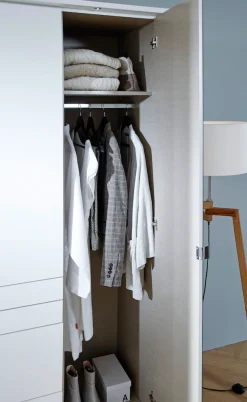 rauch Drehtürenschrank »Kleiderschrank Schrank Garderobe GarderobenschrankHOMBURG« mit Spiegel, oberer Schubkasten mit Einteilung MADE IN GERMANY