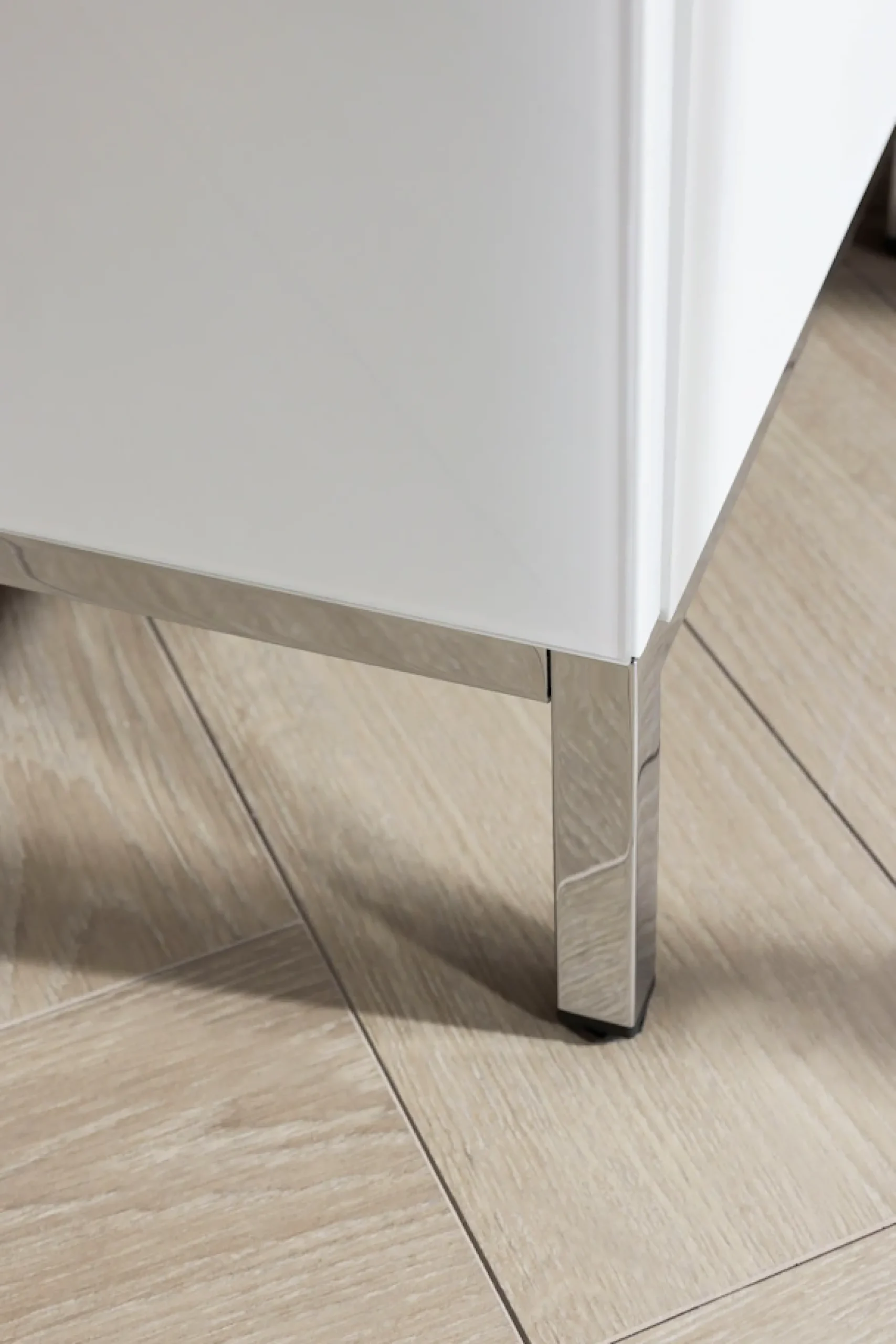 rauch Kombikommode »Kommode Türkommode Sideboard Kombikommode FLIPP mit Glasfront« Breite 160 cm mit 2 Einlegeböden,2-türig, 3 Schubladen, Soft-Close-Funktion, Oberboden und Front Glas