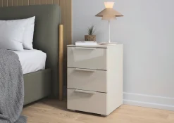 rauch Nachtkommode »Nachttisch Nachtkonsole MONTCLAR Frontauswahl Dekor/Hochglanz/Glas« Breite 40 cm / Höhe 61 cm, inkl. Soft-Close-Funktion,mit 3 geräumigen Schubladen, viele Griffvarianten MADE IN GERMANY