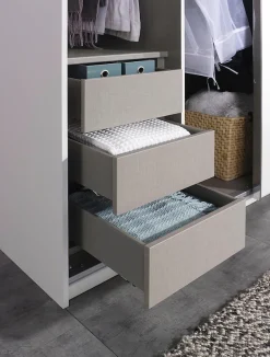rauch Schwebetürenschrank »Kleiderschrank Schrank Garderobe Schlafzimmerschrank X-TEND« inkl. SOFT-CLOSE-FUNKTION,inkl. Schubladeneinsatz und vielen Einlegeböden MADE IN GERMANY