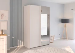 rauch Schwebetürenschrank »Kleiderschrank Schrank Garderobe Schlafzimmerschrank EVELYN« in elegantem Stil mit Spiegel 5 Breiten viel Stauraum MADE IN GERMANY