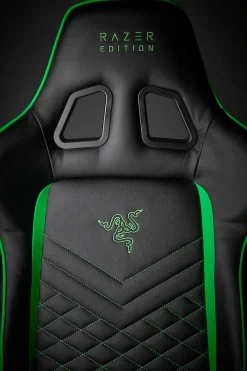 RAZER Gaming-Stuhl »Tarok Pro by Zen, PU Kunstleder« () 3D-Armlehnen, Lendenkissen und Kopfkissen, bis 130kg
