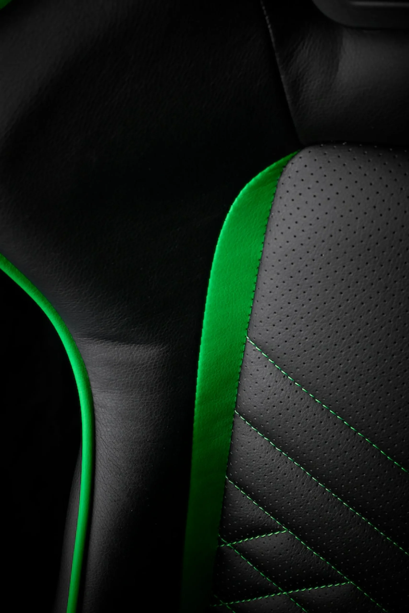 RAZER Gaming-Stuhl »Tarok Pro by Zen, PU Kunstleder« () 3D-Armlehnen, Lendenkissen und Kopfkissen, bis 130kg