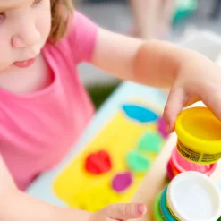 roba® Kindersitzgruppe »Play-Doh« Set,inkl. 3D Kreativmatte, Knete und Zubehör