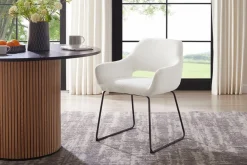 SalesFever Armlehnstuhl »Komfortabler Esszimmerstuhl mit Stil« () Bezug in moderner Bouclé Optik