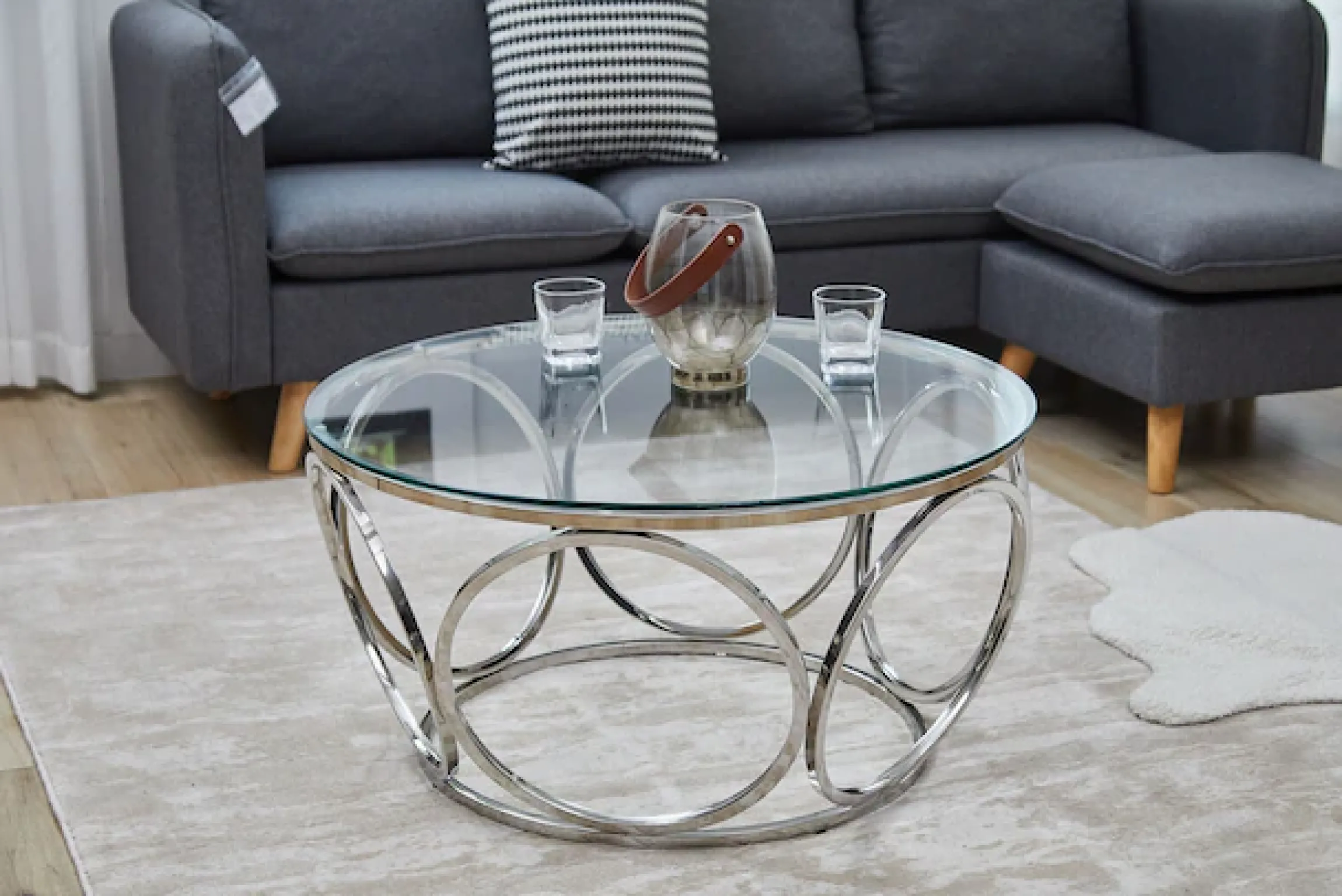 SalesFever Couchtisch »Couchtisch im eleganten Stil« mit Design-Gestell aus Stainless Steel