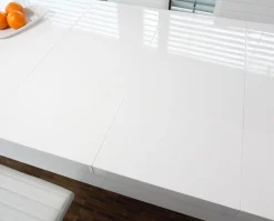 SalesFever Esstisch »Odense - Design Tisch für stilvolle Mahlzeiten« Mit praktischen Ansteckplatten erweiterbar