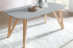 SalesFever Esstisch »Solna - Stilvoller Tisch für Ihr Zuhause« Massive Eichen-Haarnadelbeine: Natürliches Design-Statement