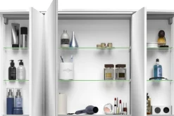 Saphir Badezimmerspiegelschrank »Serie 4010 Badezimmer-Spiegelschrank inkl. LED-Beleuchtung im Kranz« Badschrank 142 cm breit, 3 Türen, 6 Glas-Einlegeböden, inkl Türdämpfer