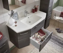 Saphir Waschtisch »Quickset Waschplatz, Mineralmarmor-Waschtisch, 112 cm breit, 2 Türen« Unterschrank mit Waschbecken, inkl. Türdämpfer, Griffe Chrom Glanz
