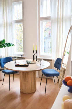 SIT Esstisch »Genf aus Mangoholz mit Säulenfuß im Ribbed-Look« Runder Tisch mit extravagantem Lamellendesign und markantem Säulenfuß