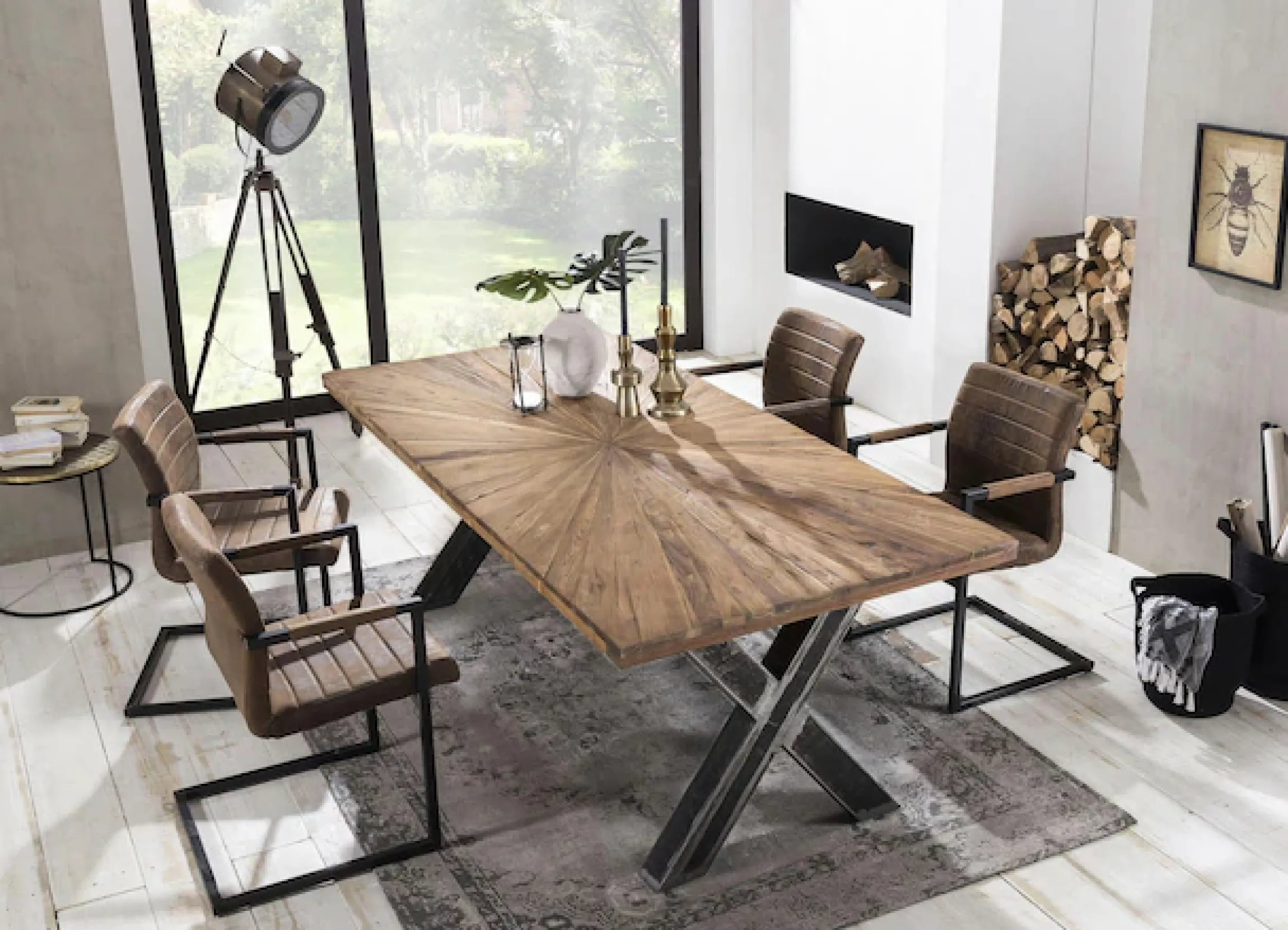 SIT Esstisch »Skopje Recyceltes Teakholz mit Sonnen-Design & X-Gestell aus Metall« Massives Teakholz trifft markantes X-Gestell