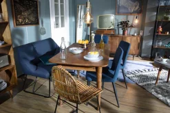 SIT Esstisch »T-WESTCOAST TABLE LARGE aus Mangoholz Massivholz« Markante Holzbeine mit dekorativen Absätzen in Tellerform