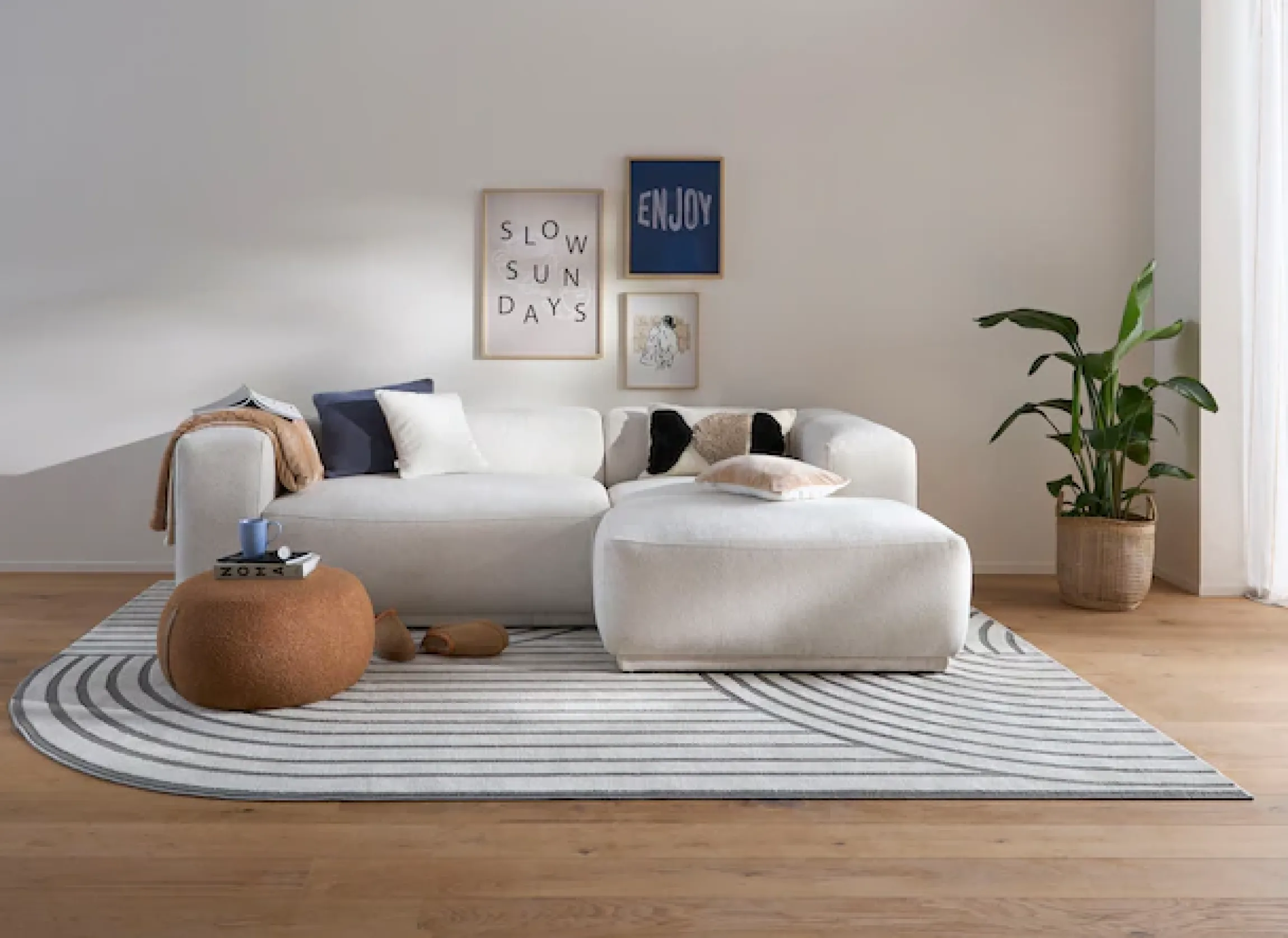 s.Oliver Bild mit Rahmen »Lazy Girl« Abstrakt | Bilder von Frauen | Frau | Kunst | Menschen | Mode | Modebilder | Modern