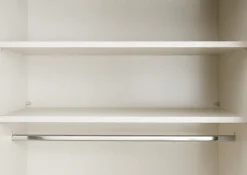 STAUD Schwebetürenschrank »Includo, Made in Germany« Mit vier verschiedenen Ausstattungsvarianten