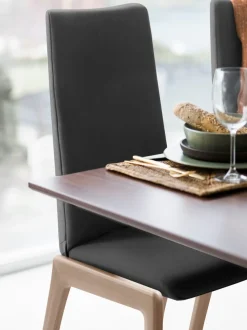 Stressless® Polsterstuhl »Laurel« () High Back, Größe L, mit abgerundeten Beinen in Schwarz