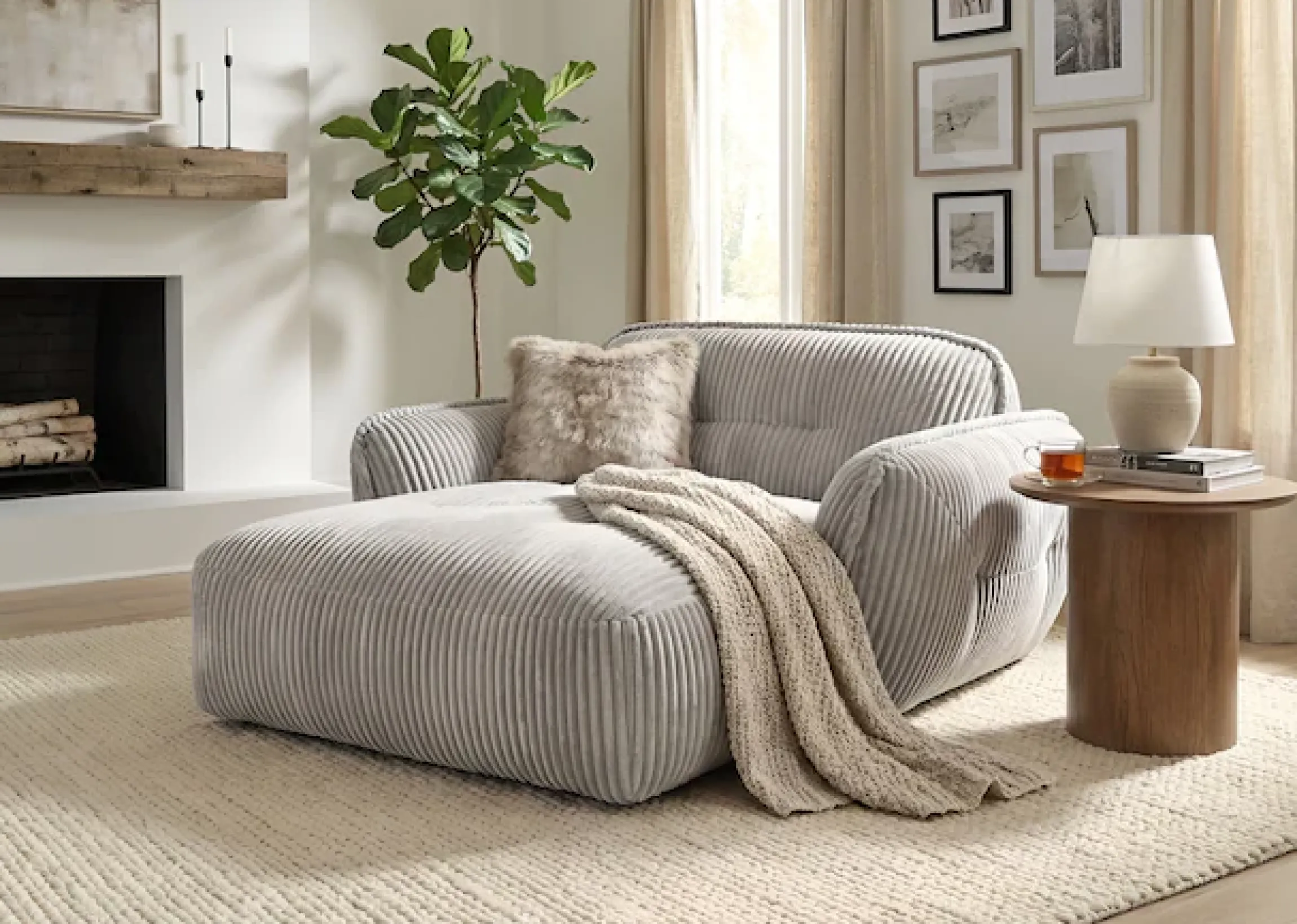 TRENDMANUFAKTUR Chaiselongue »Be Fluffy, mit Rundumbezug, Loveseat mit moderner breiter Kedernaht« mit softem Sitzkomfort, in hochwertigem Breitcord mit weicher Haptik