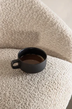 Venture Home Barhocker »Velvet, 2er-Set Barhocker mit weißem Teddy-Sitz, belastbar bis 150 kg« 2 Stk. tlg. Tresenstuhl, Plüsch-Bezug, schwarzer Stahlrahmen, Fußstütze, kuschelig