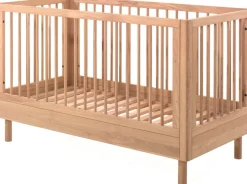 Vipack Babybett »hochwertig, stabil gebaut, Made in Europe, Oberfläche geölt lt. EN71-3« 70/140 cm, mit Schlupfsprossen und Lattenrost, höhenverstellbar