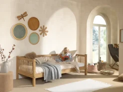 Vipack Einzelbett »Forrest 90/200 aus massiver Eiche, Oberfläche geölt, stabil gebaut« B/H/T ca. 207,5x68x97,5cm, inkl. Massivholz Rolllattenrost,aus massiver Eiche geölt, LF 90x200 cm, wahlweise mit Bettschublade