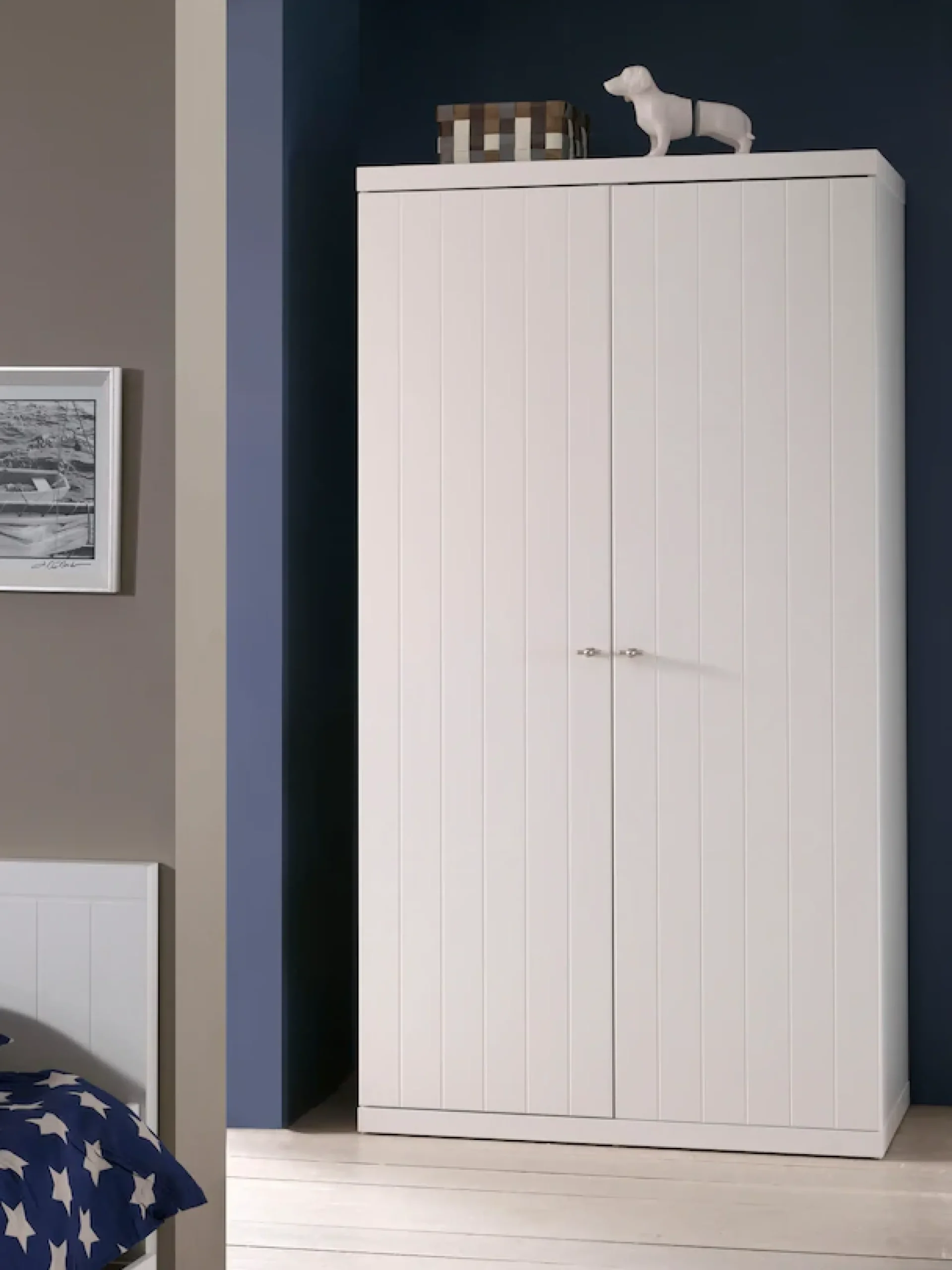 Vipack Kleiderschrank Made in Europe,Kleiderschrank mit 2 Türen, Hängemöglichkeit und Wäschefächern