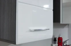 welltime Hängeschrank »Sovana« Badezimmerschrank mit 2 Fächern in Weiß - (B/T/H) 30/24/77 cm
