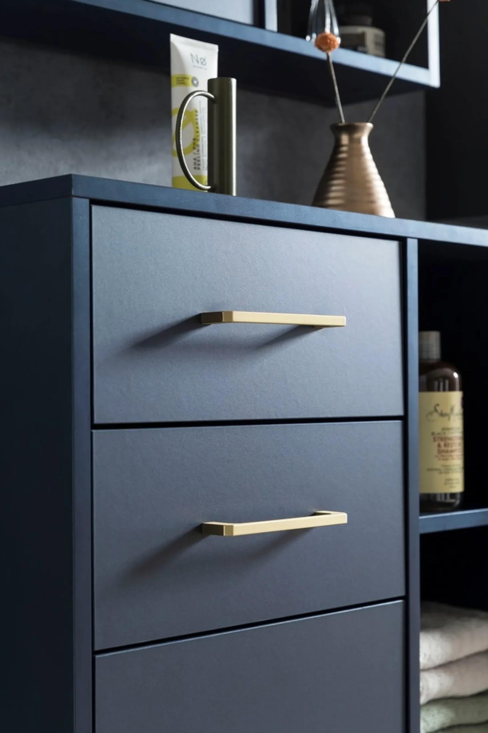welltime Midischrank »Kent, Midischrank, Made in Germany, B: 67 cm« Solide Verarbeitung - Dieses Produkt ist in Deutschland gefertigt