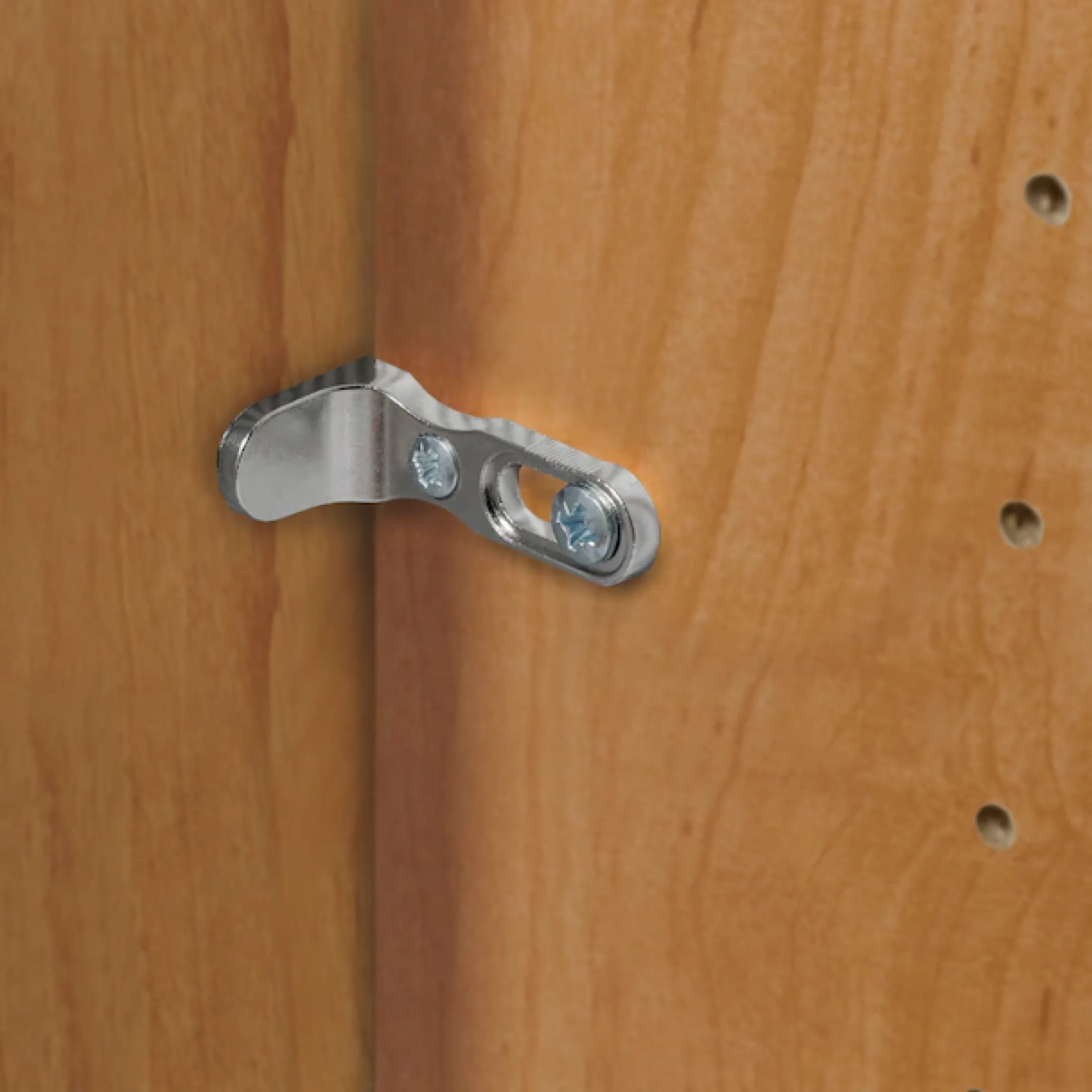WIEMANN Kleiderschrank »Kiruna« mit Champagnerglas und Spiegel