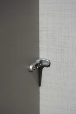 Wimex Schwebetürenschrank »Saigon, mit kompletter Innenausstattung, Made in Germany« Kleiderschrank 2-türig, 225cm breit, mit 3 praktischen Außenschubladen