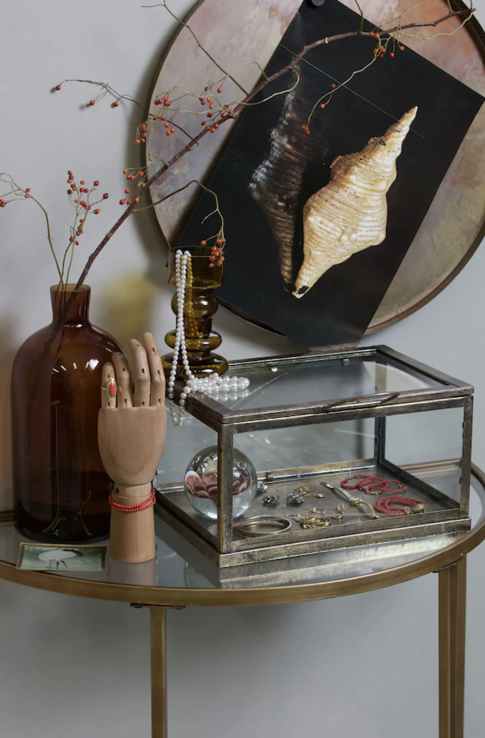 WOOOD Beistelltisch »Goddess mit Glasplatten und gestell in Messingoptik, abgeflachte Seite« Schlankes Eisengestell, zwei Glasböden, geschwungene Vorderkante