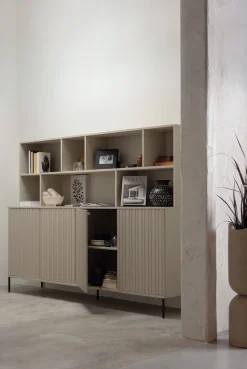 WOOOD Buffet »Gravu« New Gravure Hängeschrank, FSC-Kiefer bietet Stauraum und Präsentation
