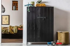 WOOOD Highboard »Bruut Kiefernholz gebürstet mit Metallbeinen, H 141 x B 100 x T 42 cm« Sichtbare Maserung, Metallverschlüsse, Schutzlackiert, pfleigleicht