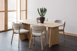 WOOOD Loungesessel »Udar mit Eichenholzgestell und More-Melange-Bezug, B68 x T75 x H76 cm« Sehr hohe Verschleißfestigkeit, Armlehnen integriert, Tragkraft 120 kg