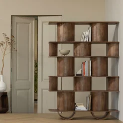 WOOOD Wandregal »Sinne mit Massivmangoholz und abgerundeten Fächern 130 x 35 x 180 cm« Abgerundete Beine, Tragkraft 36 kg, einfach zu montieren