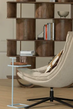 WOOOD Wandregal »Sinne mit Massivmangoholz und abgerundeten Fächern 130 x 35 x 180 cm« Abgerundete Beine, Tragkraft 36 kg, einfach zu montieren