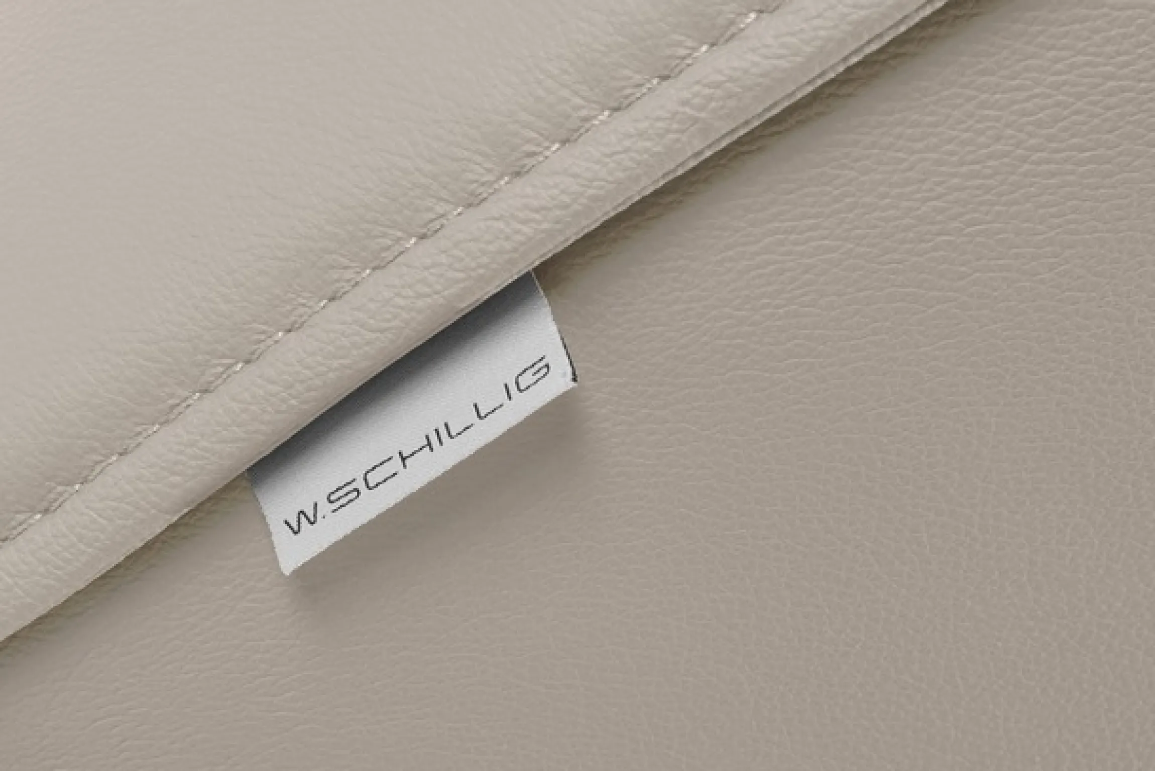 W.SCHILLIG 2,5-Sitzer »sally Designsofa, Loungesofa, bequem, schmale Armlehnen, Breite 194cm« mit Metallfüßen in Silber matt, Breite 194 cm